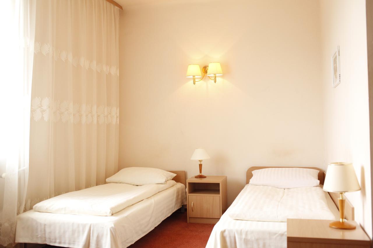 Iskra Hotel Radom Exterior photo