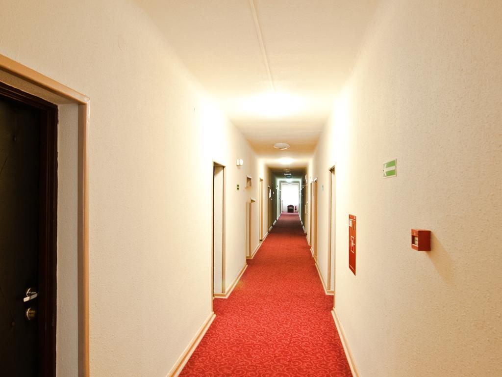 Iskra Hotel Radom Exterior photo